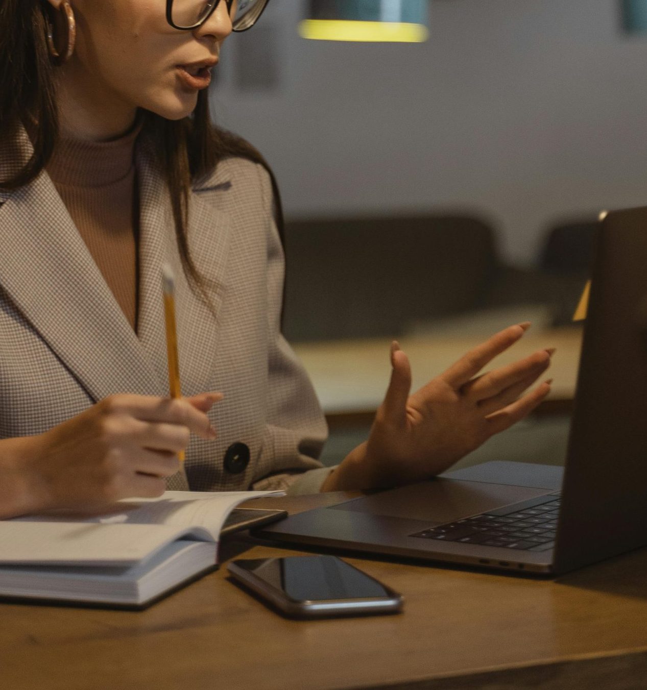 Scenario-based virtual learning Programme Management course for UK government